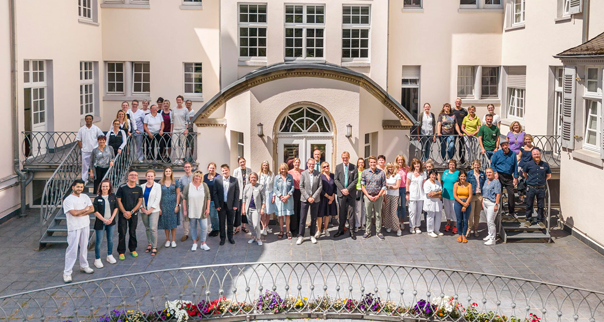 Das Klinikteam der Privatklinik Dr. Amelung GmbH in Königstein im Taunus Das Klinikteam der Privatklinik Dr. Amelung GmbH in Königstein im Taunus